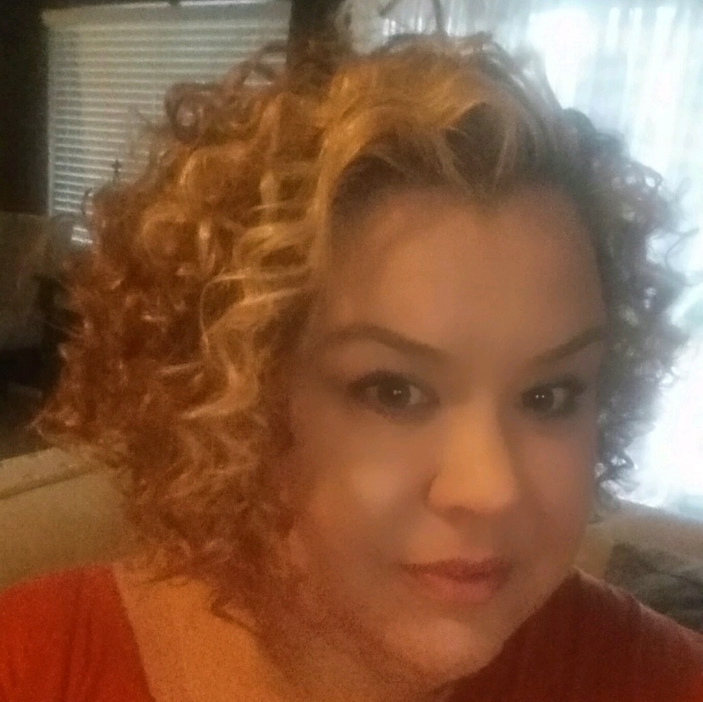 Meet your Posher, Stacy